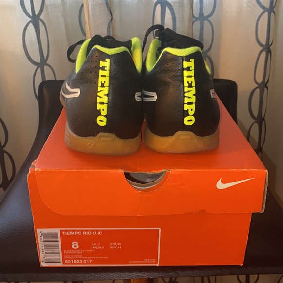 Nike Sneakers - Picture 3 of 6